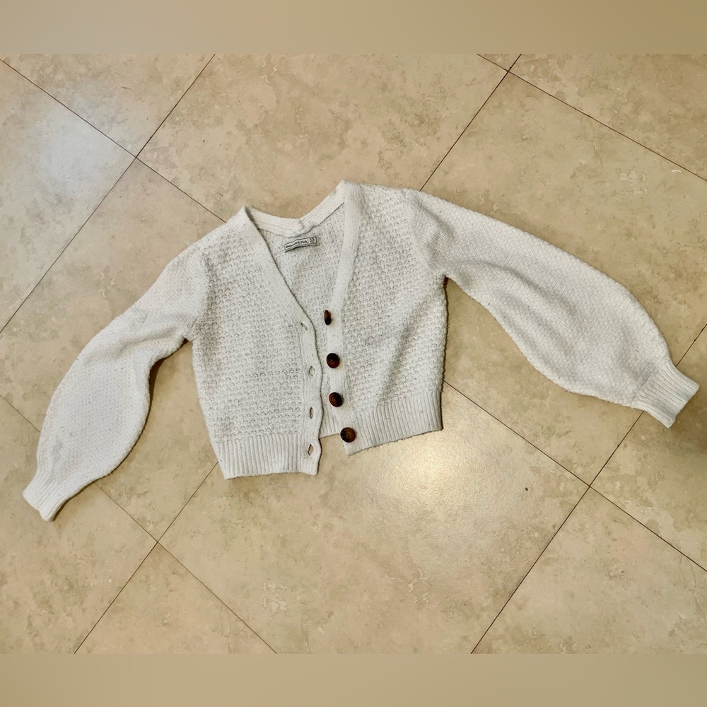 Abercrombie & Fitch White Sweater White Cardigan Sweater Size XS